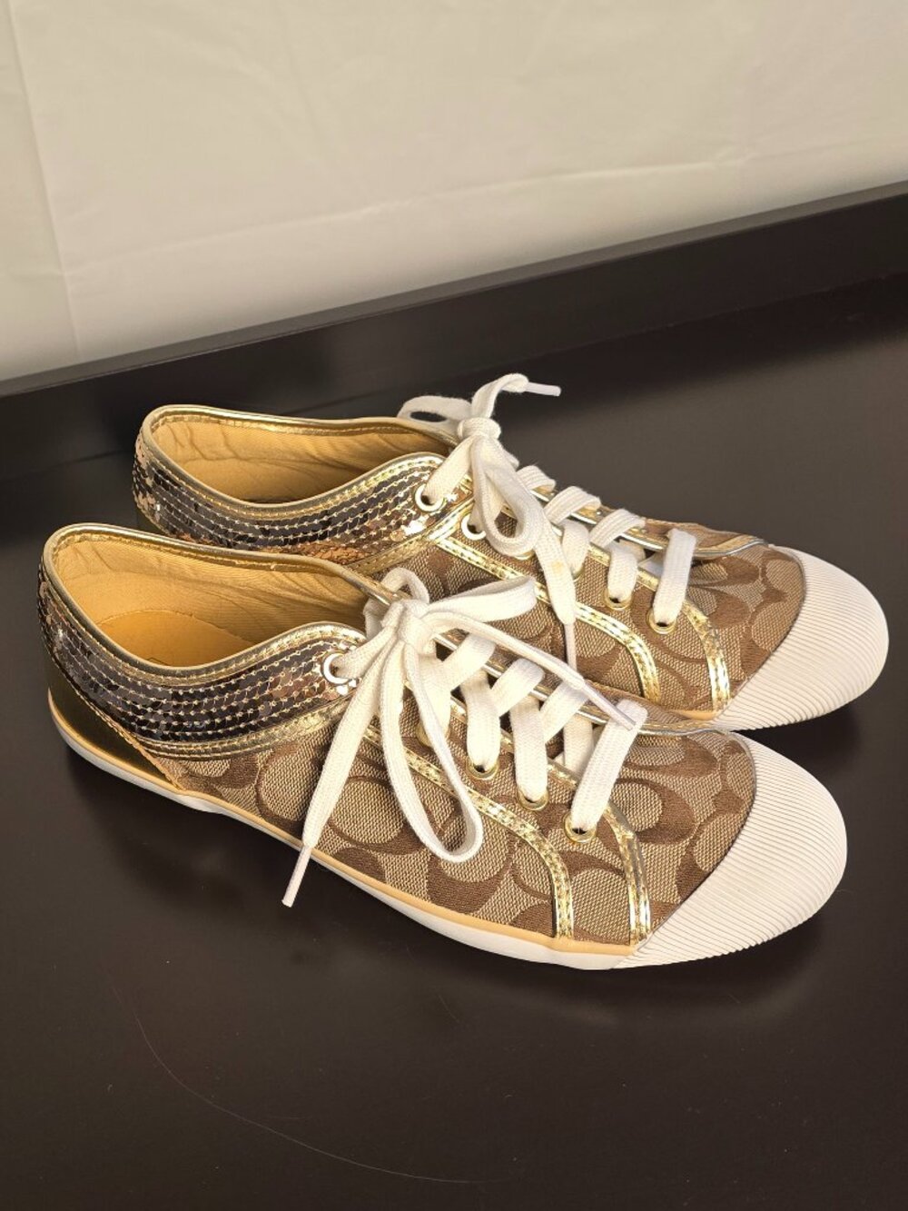 Coach Zorra Signature Tan Jacard Sneakers with Gold Sequin Size 9 EUC